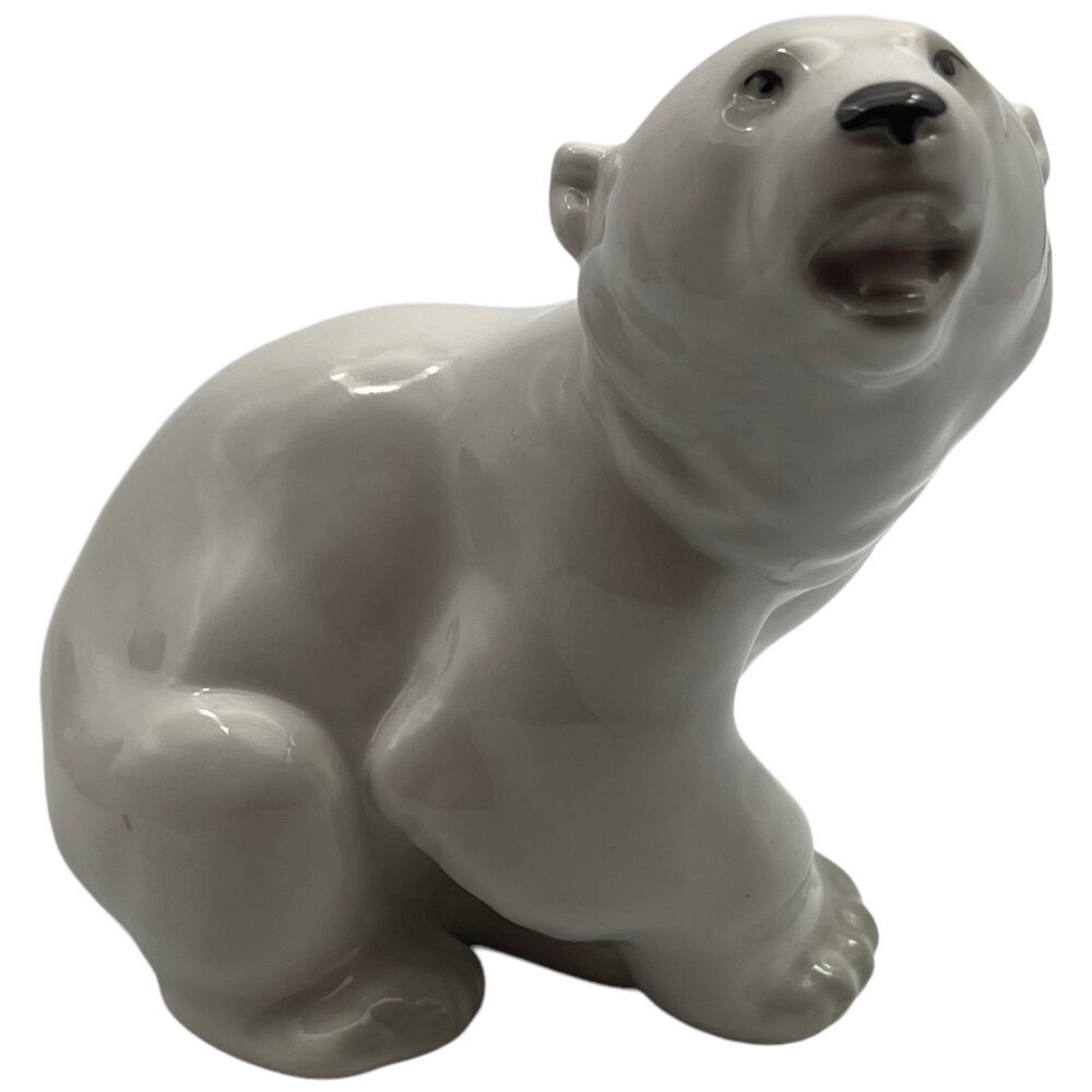 Фарфоровая статуэтка "Белый медвежонок" 1957-1960 гг. Автор Воробьев Б. Я, ЛФЗ, СССР (Лот №2)