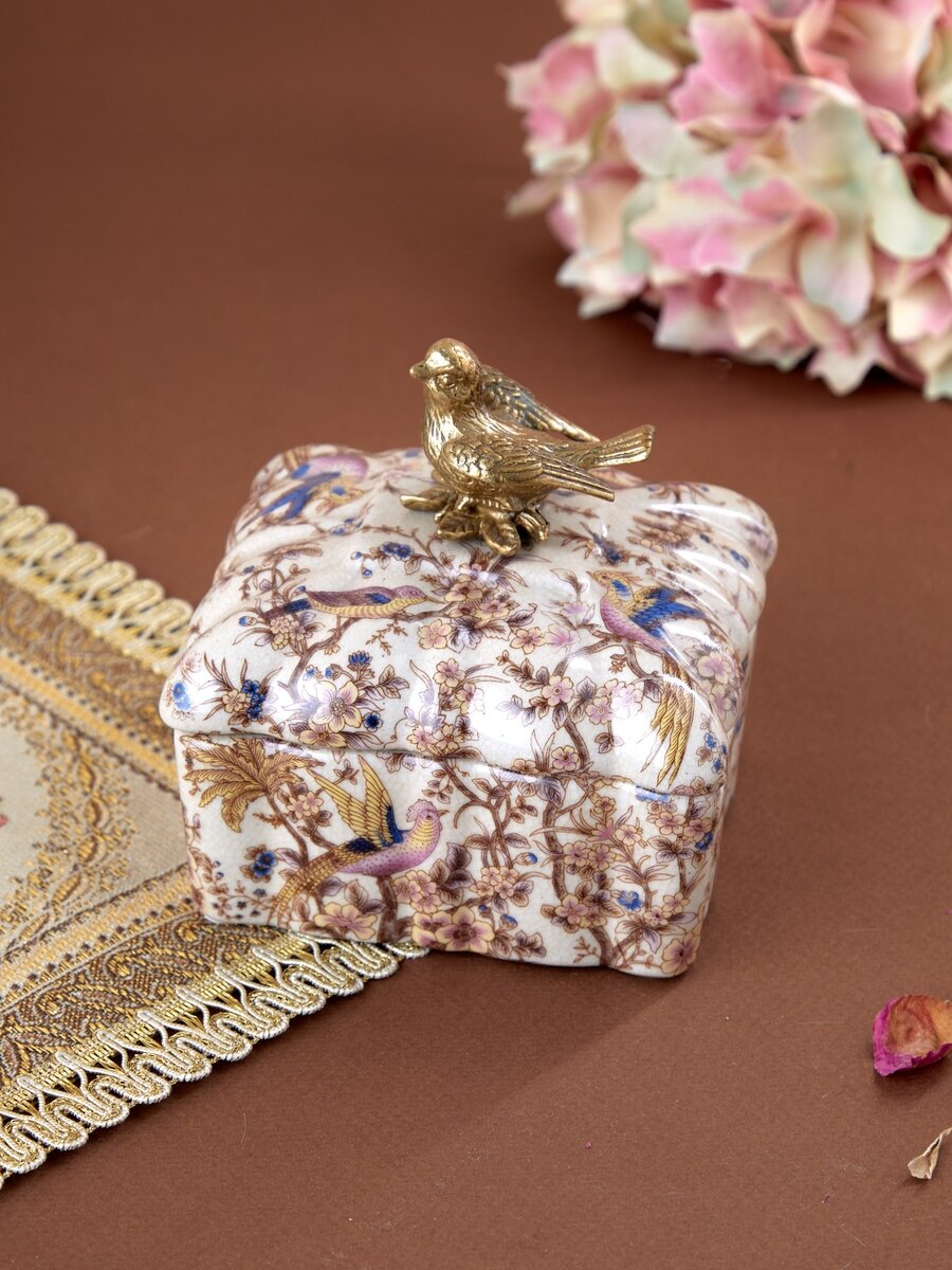 фото 31G2586/B933C/HY0043 Шкатулка с птичкой 10х9х11см, Glasar