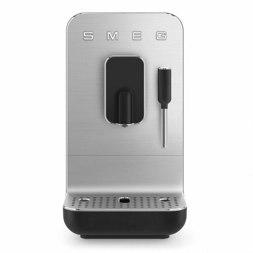 Кофемашина SMEG BCC12BLMEU 8959000₽