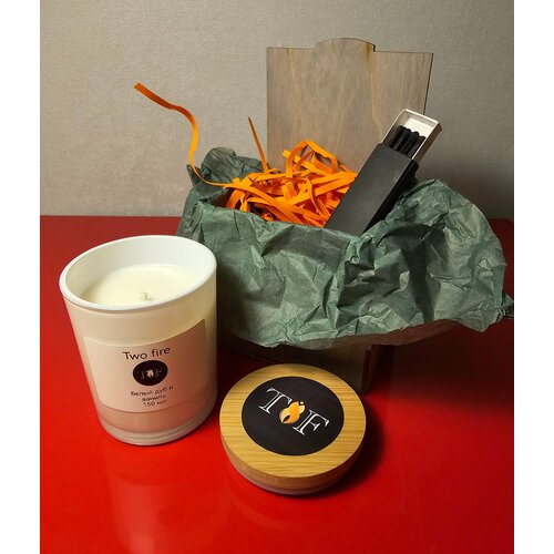 Ароматическая свеча Two Fire в стакане