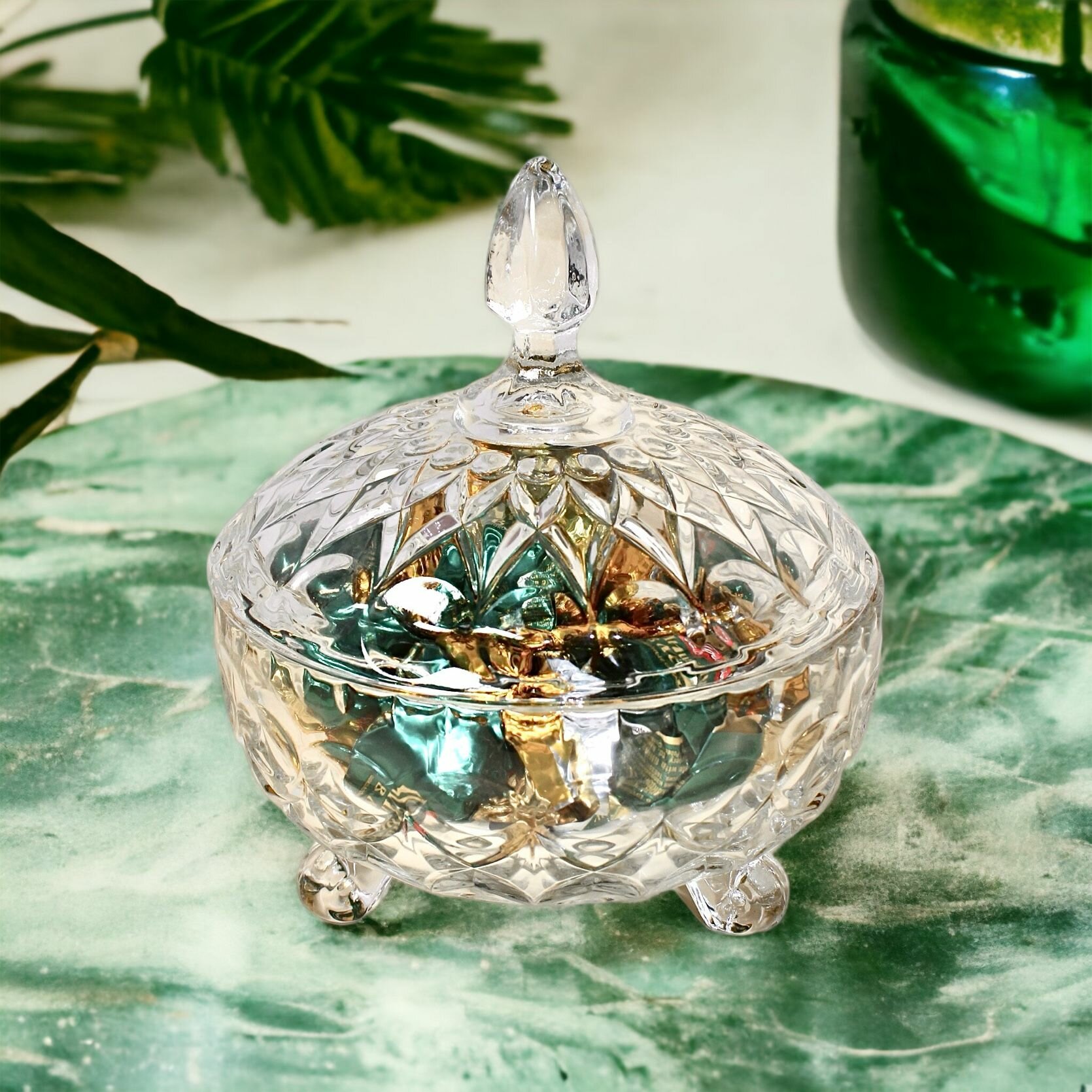 фото Конфетница стеклянная с крышкой, 820 мл