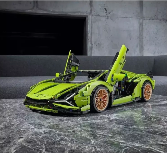 Конструктор Technic "Lamborghini Sian FKP 37" 3696 деталей — фото 1