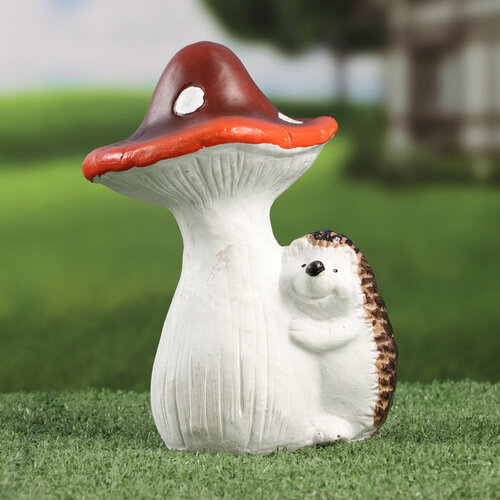 Садовая фигура Ежик под мухомором 8х11х19см 711₽