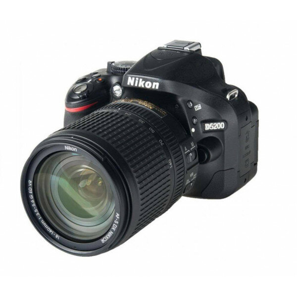 Фотоаппарат Nikon D5200 kit 18-140mm VR