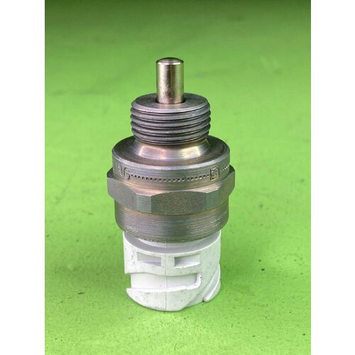 Датчик КПП включатель MAN TGATGSTGX 9528₽