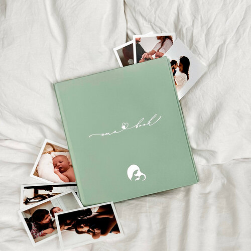 Альбом для новорожденного Amabook с рождения и до 7 лет, 160 стр/ Первый альбом малыша Amabook Мята