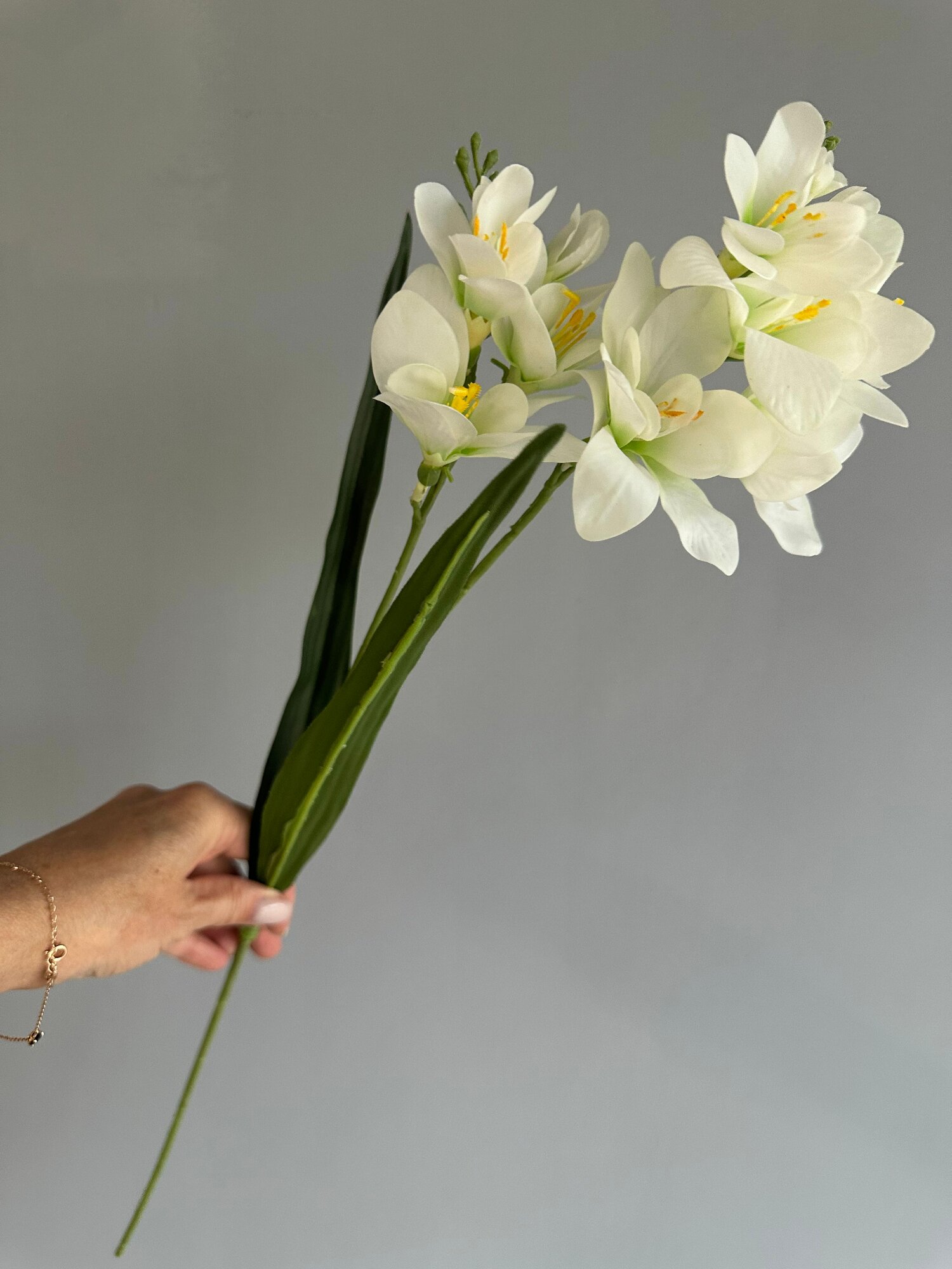 Фрезия белая 63 см  силикон