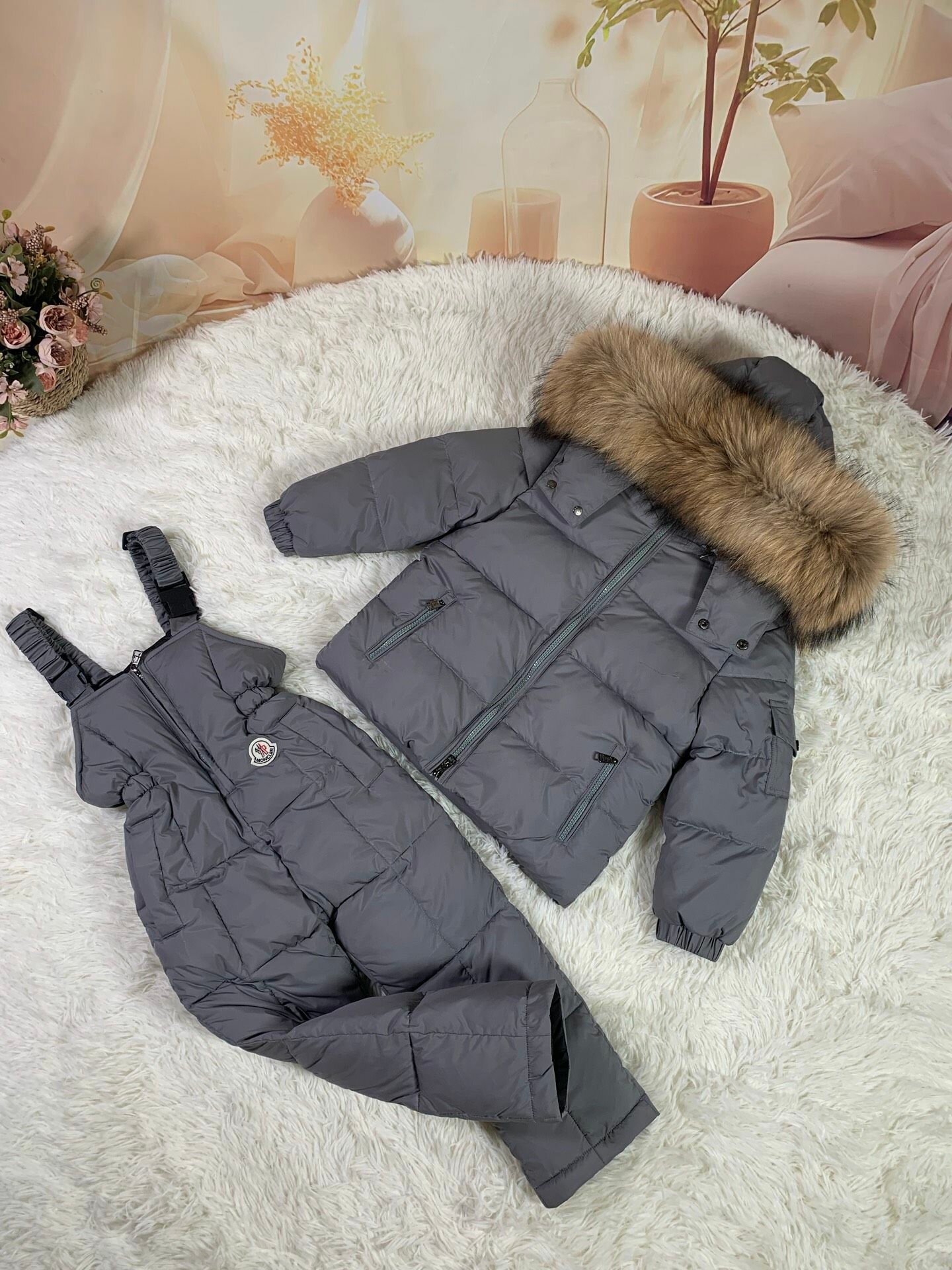 Комбинезон-конверт Moncler размер szie2-(рост:95-105CM)