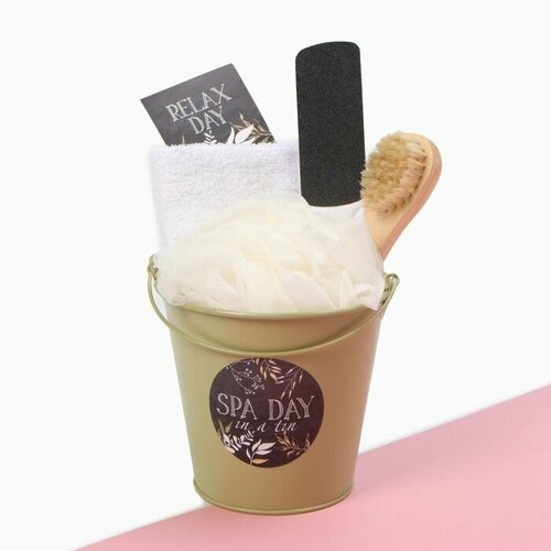 Набор подарочный Spa day полотенце и аксессуары 1057₽