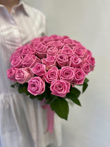 Изображение товара Букет Romashka FLOWERS «Аква», из роз, 25 шт, высота 50 см, розовые