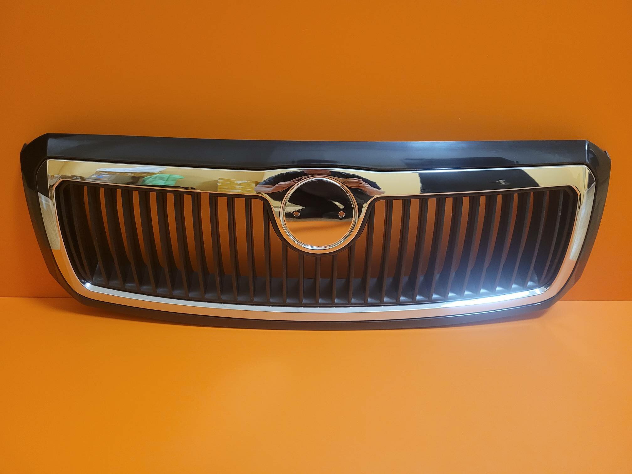 Решетка радиатора Skoda Fabia 2000-2008 (ОЕ: 6Y0853678) DPA арт. 88530052802