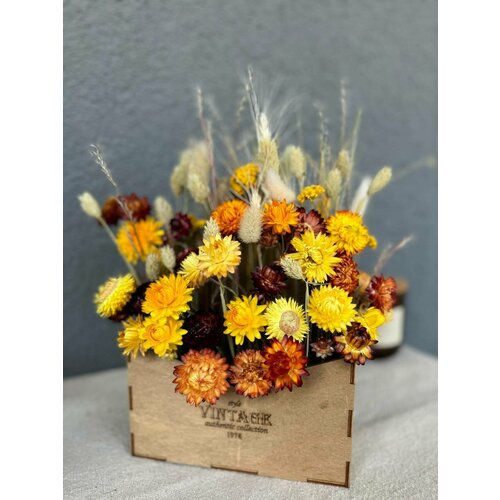 Композиция из сухоцветов