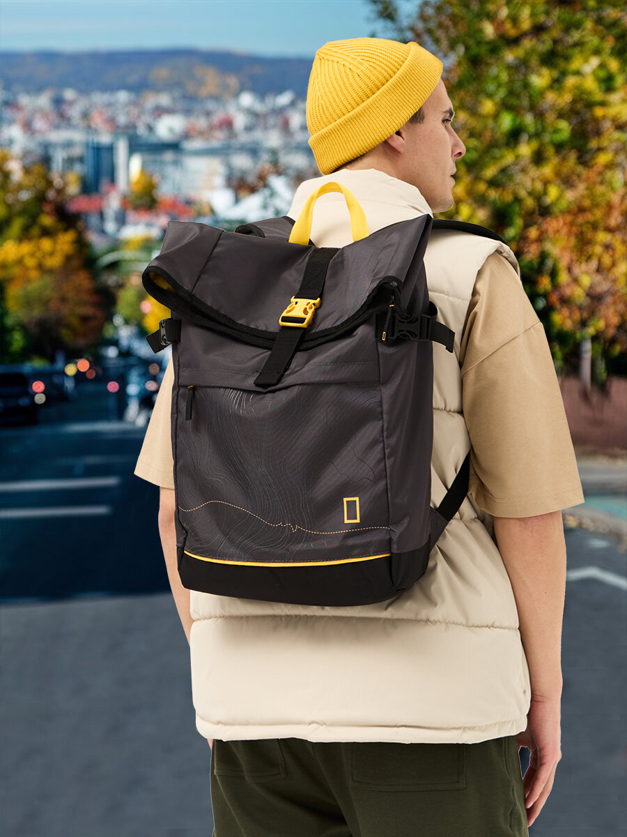 Рюкзак National Geographic Roll Top Backpack AL0075, черный