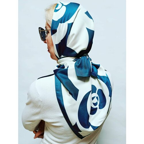 фото Платок ,90х90 см, белый, синий нет бренда