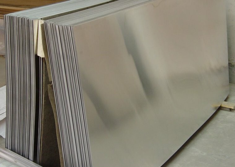 Лист нержавеющий AISI 430 5 шт толщина 0,5 мм 1250 х 2500 мм зеркальный