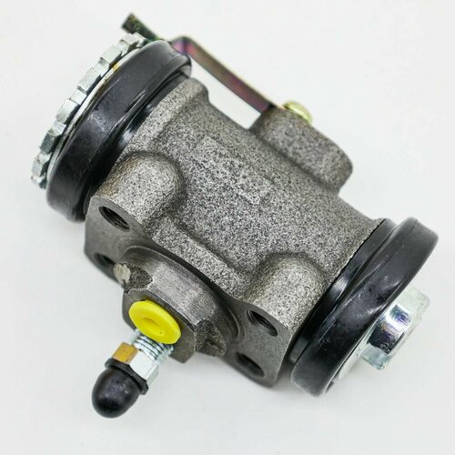 Рабочий тормозной цилиндр задний MMC CANTER 30*40, диаметр 32, с прокачкой левый, ручная подводка ASUKI