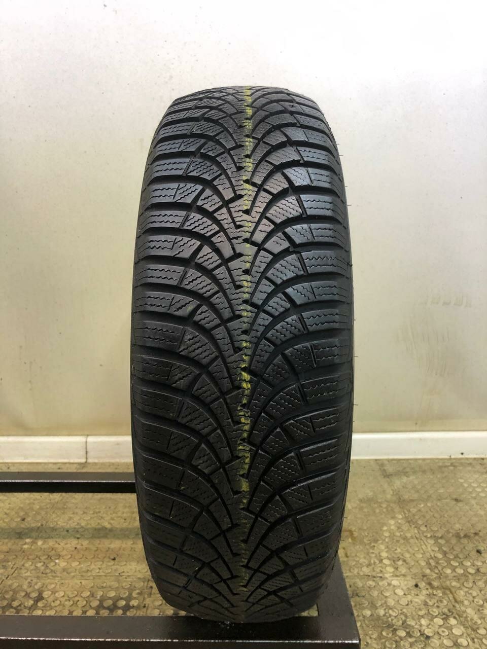 Goodyear UltraGrip 9+ 195/65 R15 БУ Шины Зимние