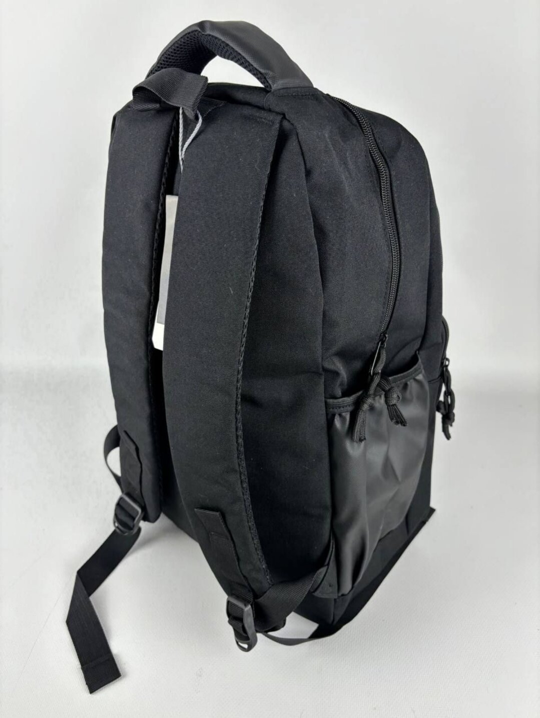 Рюкзак Adidas черный вместительный городской/спортивный, унисекс для учебы, работы, путешествий, 47×17×30 см