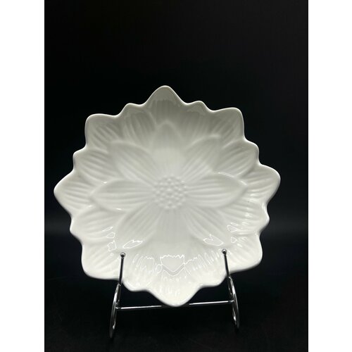 Салатница в форме лотоса