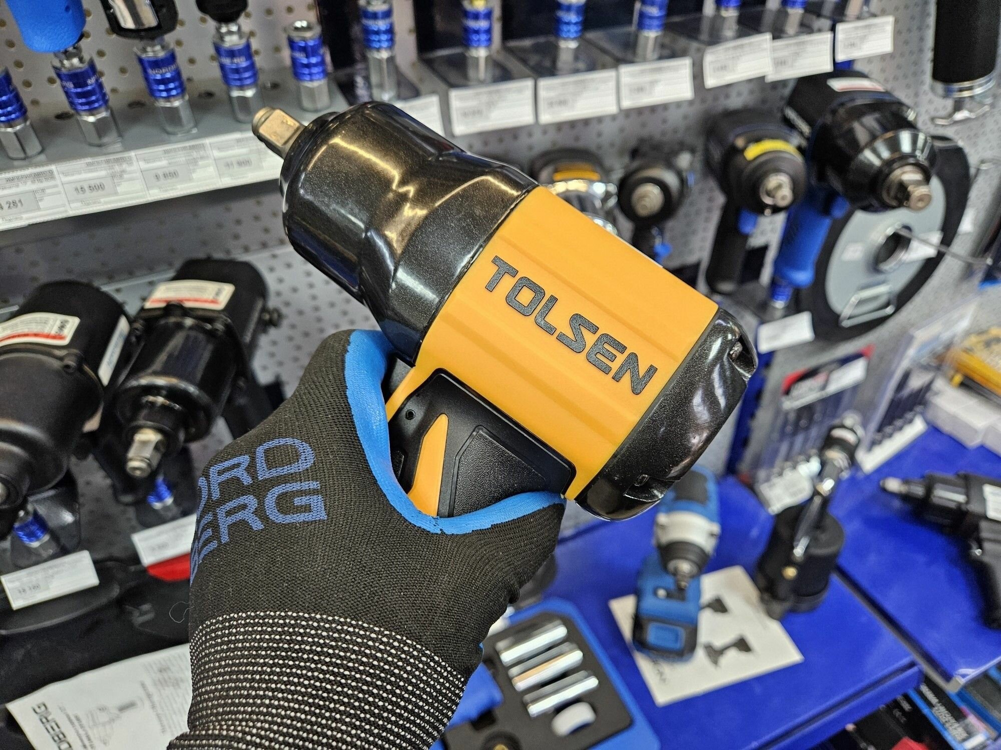 фото Гайковерт пневматический ударный 1/2", 1300 Нм / Пневмогайковерт для автосервиса