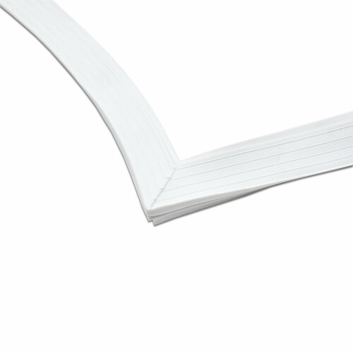 Уплотнительная резина для холодильника Бирюса 0003301000 белый