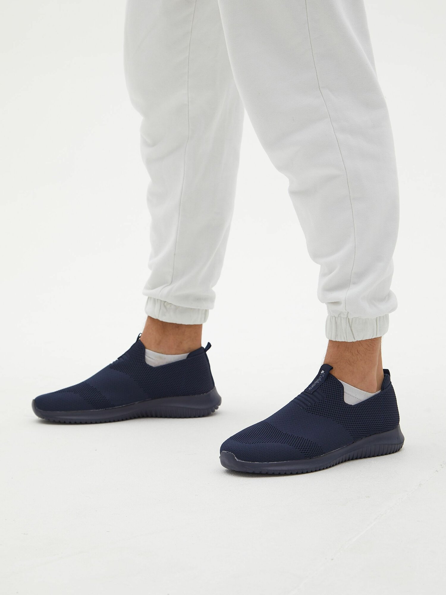 фото Кроссовки мужские NOBBARO 76NB-23-02W3