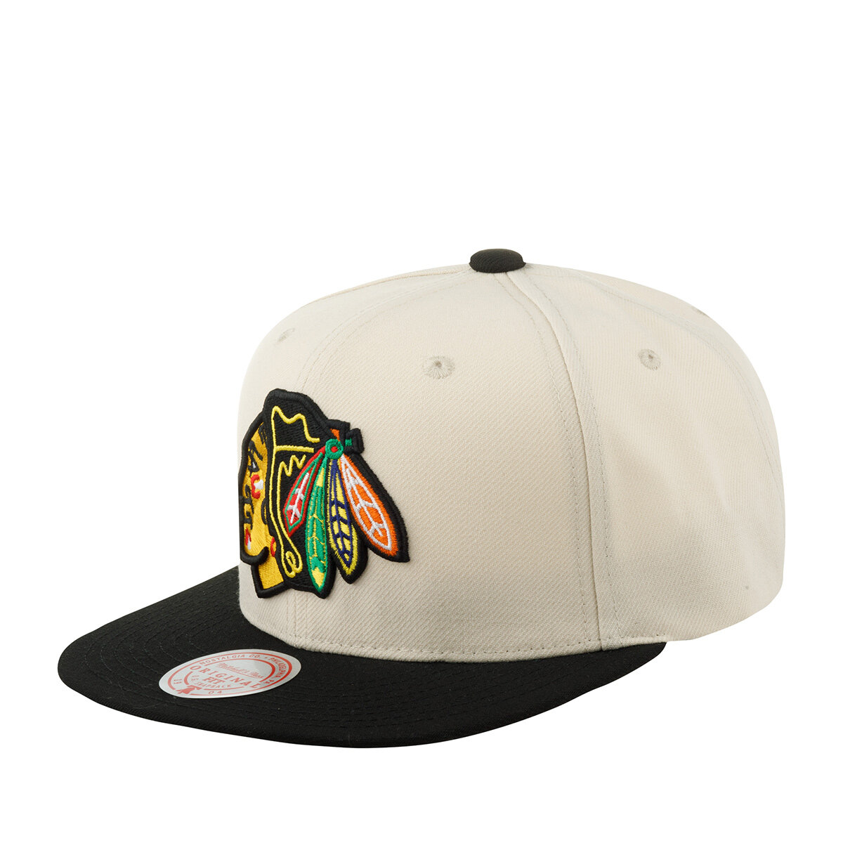 Бейсболка MITCHELL NESS арт. 6HSSSH22085-CBHOFWH Chicago Blackhawks NHL (бежевый / черный), размер ONE