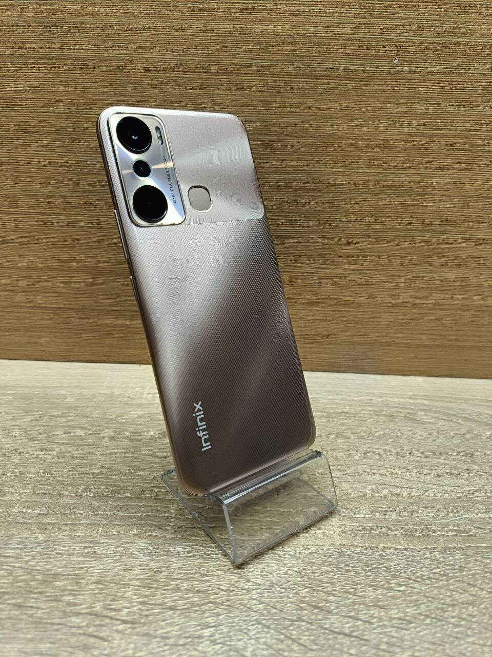 Смартфон Infinix HOT 20i 4/128 ГБ Global для РФ, 2 SIM, золотистый — фото 1