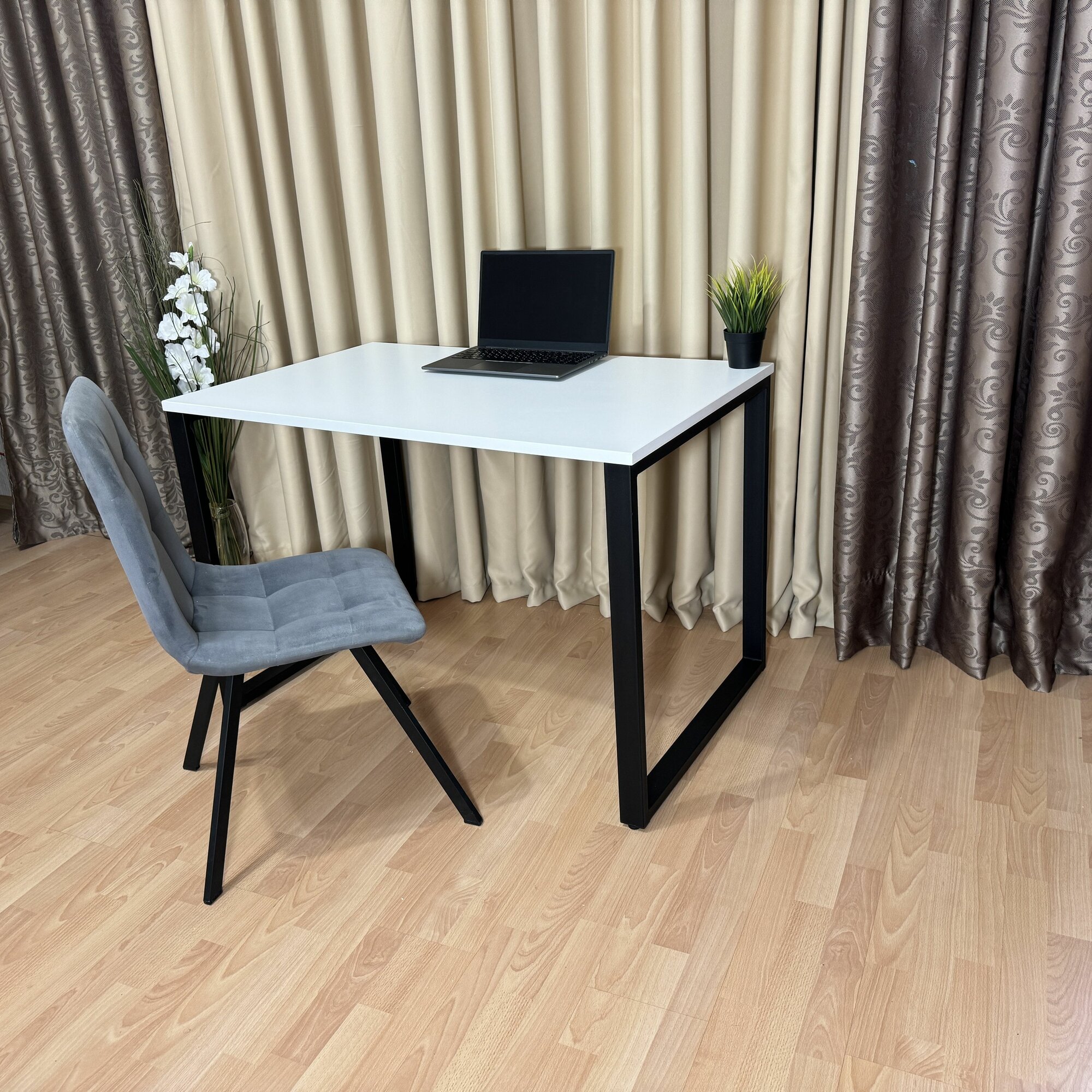 Письменный стол лофт Белый 110*70 см. Черные ножки