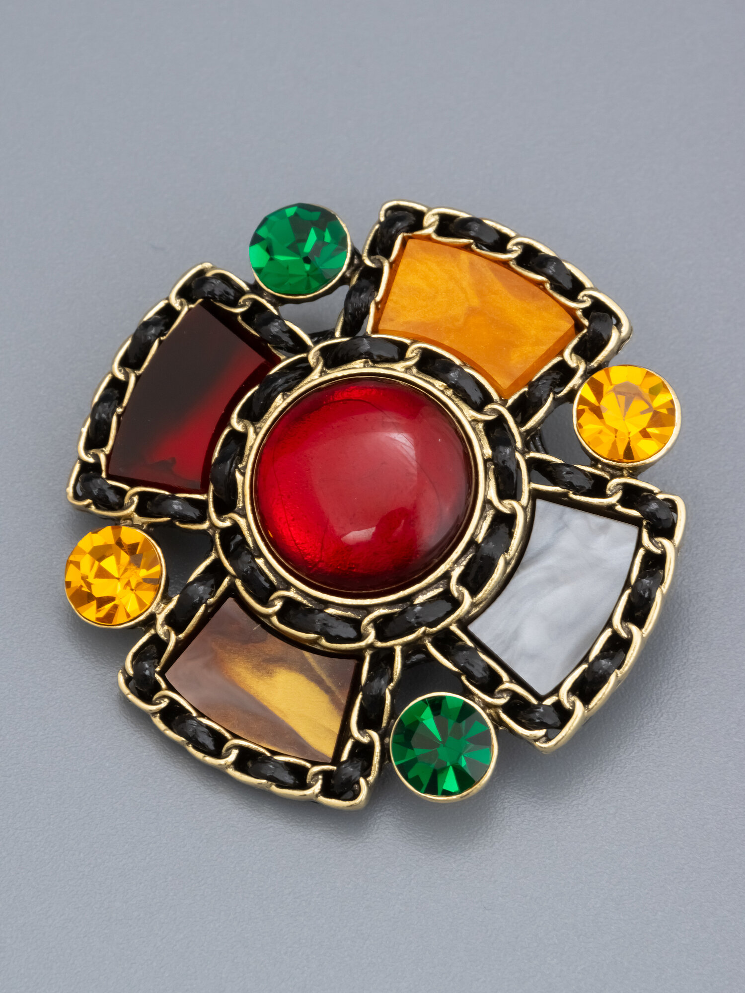 Брошь ЖемАрт, кристалл, 1 шт., мультиколор — фото 1