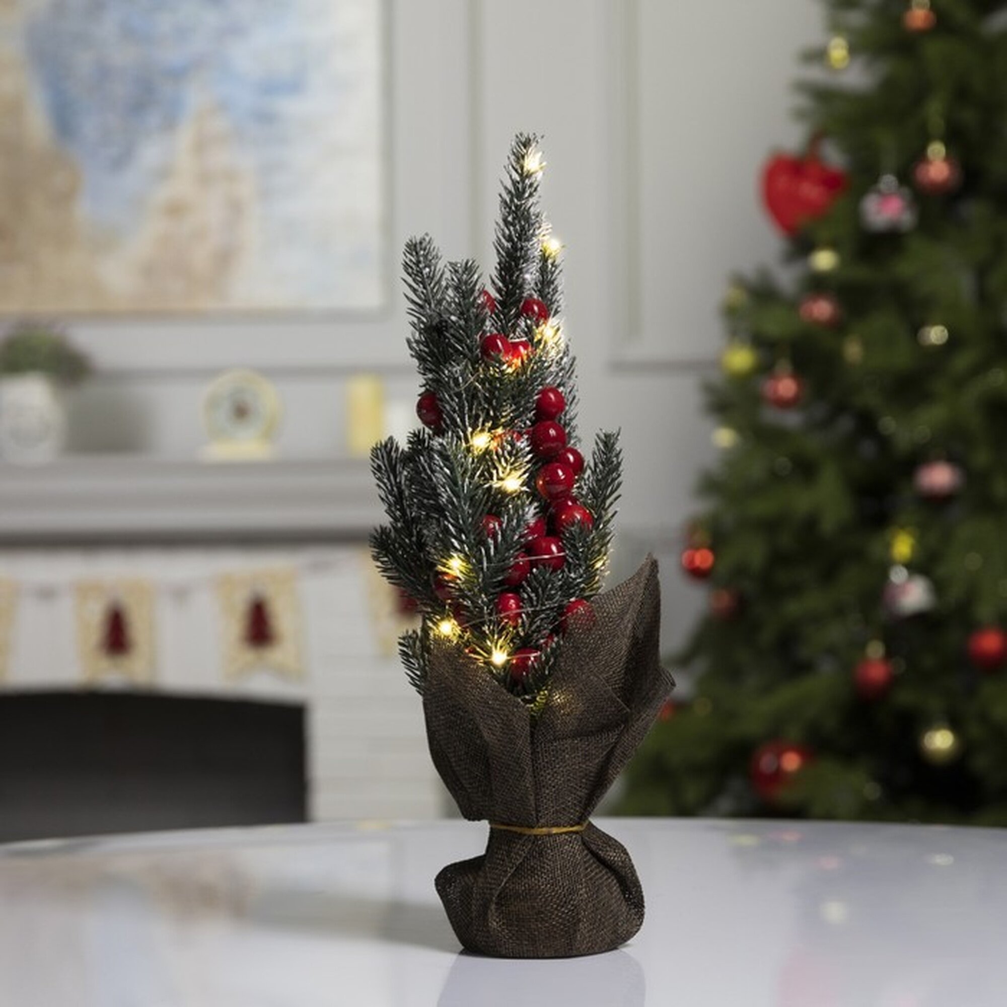 Светодиодная фигура «Ёлка с ягодами» 10 × 33 × 7 см пластик батарейки CR2032х2 (в комплекте) свечение тёплое белое