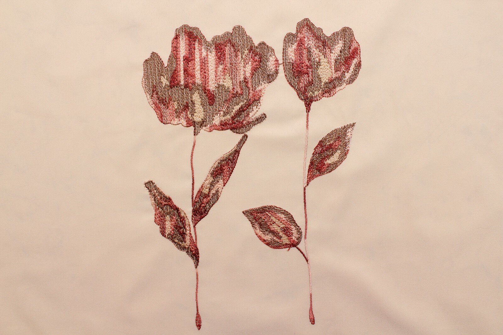 Ткань Тафта Zibetti кремовая с вышитыми тюльпанами, ш144см, 0,5 м