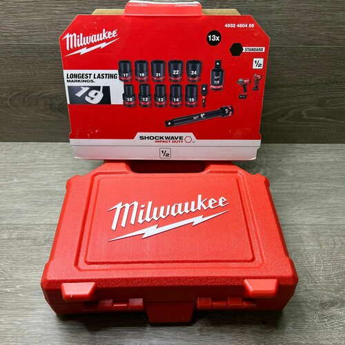 Набор головок MILWAUKEE 1/2 SHOCKWAVE™ SETS II STD-13PC головка ударная amt is 1 2 под гайку 17