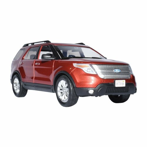 Машина металлическая коллекционная MotorMax 1:18 Ford Explorer XLT 2015