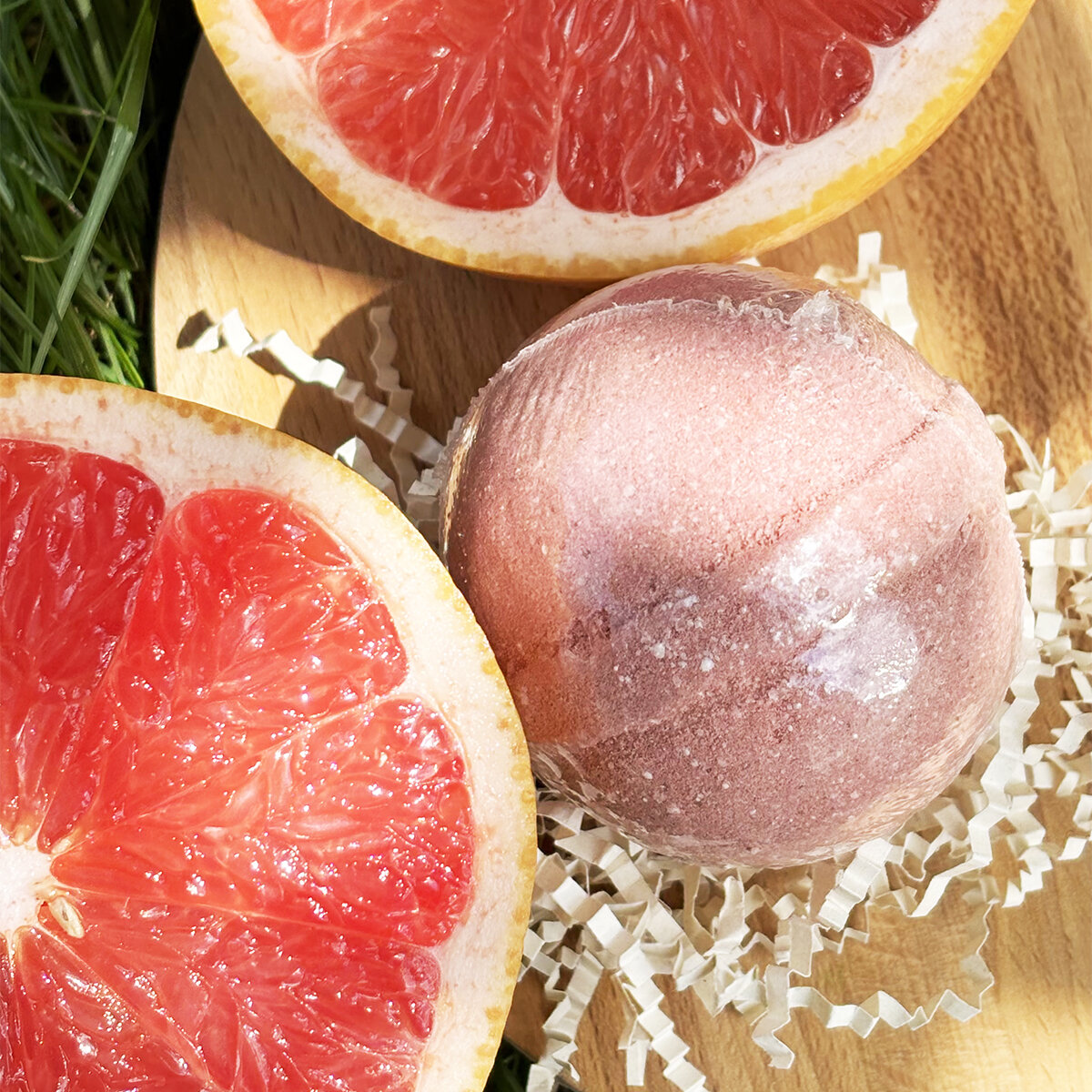 Бомбочка CRAZYme "Грейпфрут", для ванны, ручная работа, 155г, красная — фото 1