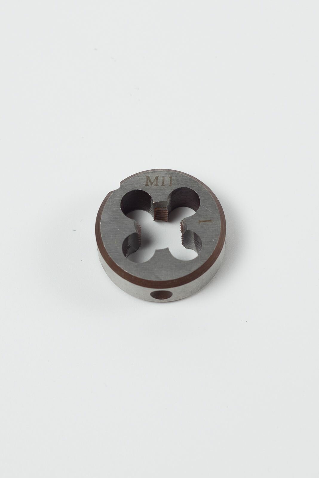 Плашка М11 шаг 1,25 9ХС ВИЗ, 1 шт