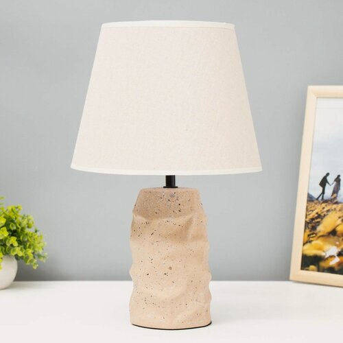 Изображение товара Настольная лампа «Глинка» Е14 40 Вт бежевый 25×25×38.5 см RISALUX