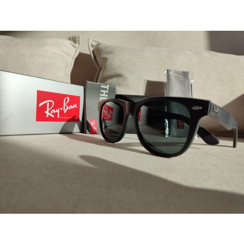 Солнцезащитные очки Ray-Ban, черный