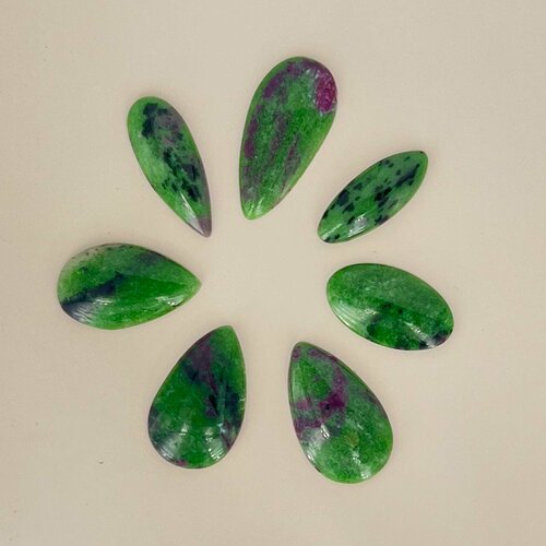 Цоицит с рубином кабошон Sibminerals Int.