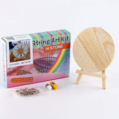 Набор для творчества Стринг арт Ромашка на подставке 645₽