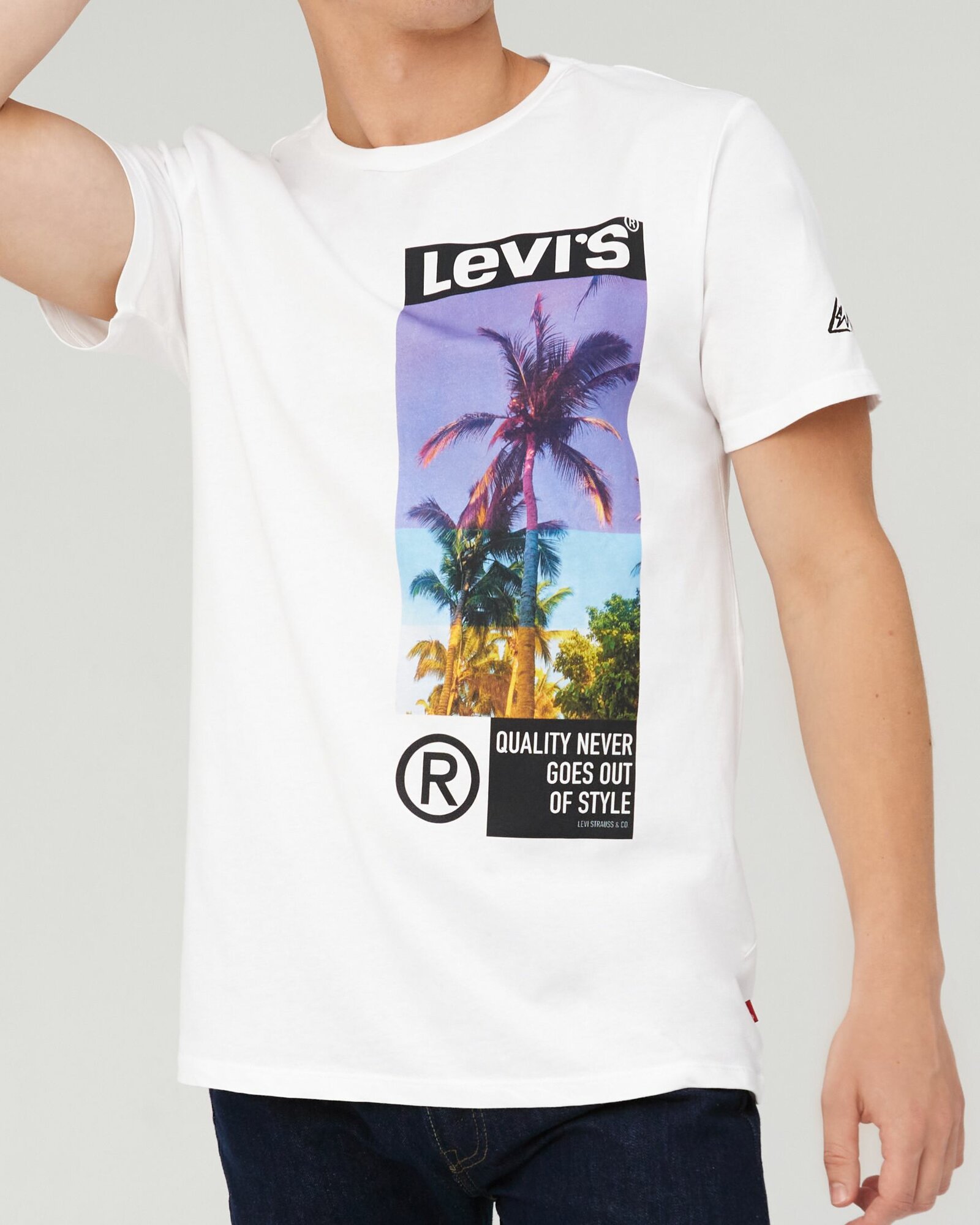 Футболка Levi's