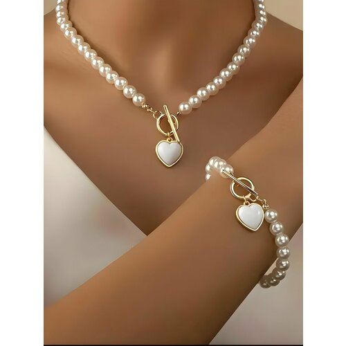 Комплект бижутерии, белый