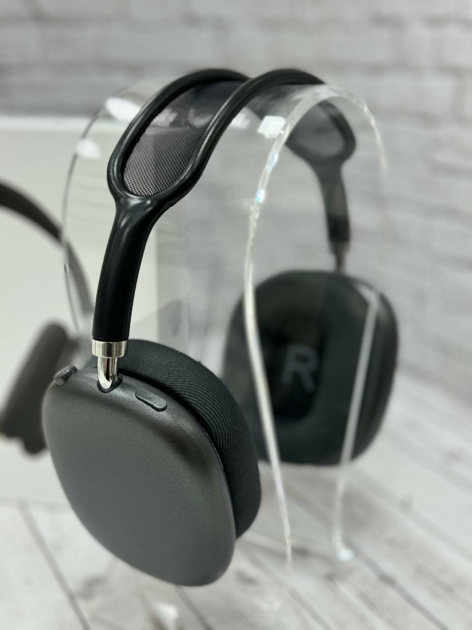 Беспроводные наушники с анимацией A-Pods Max Lux, black — фото 1