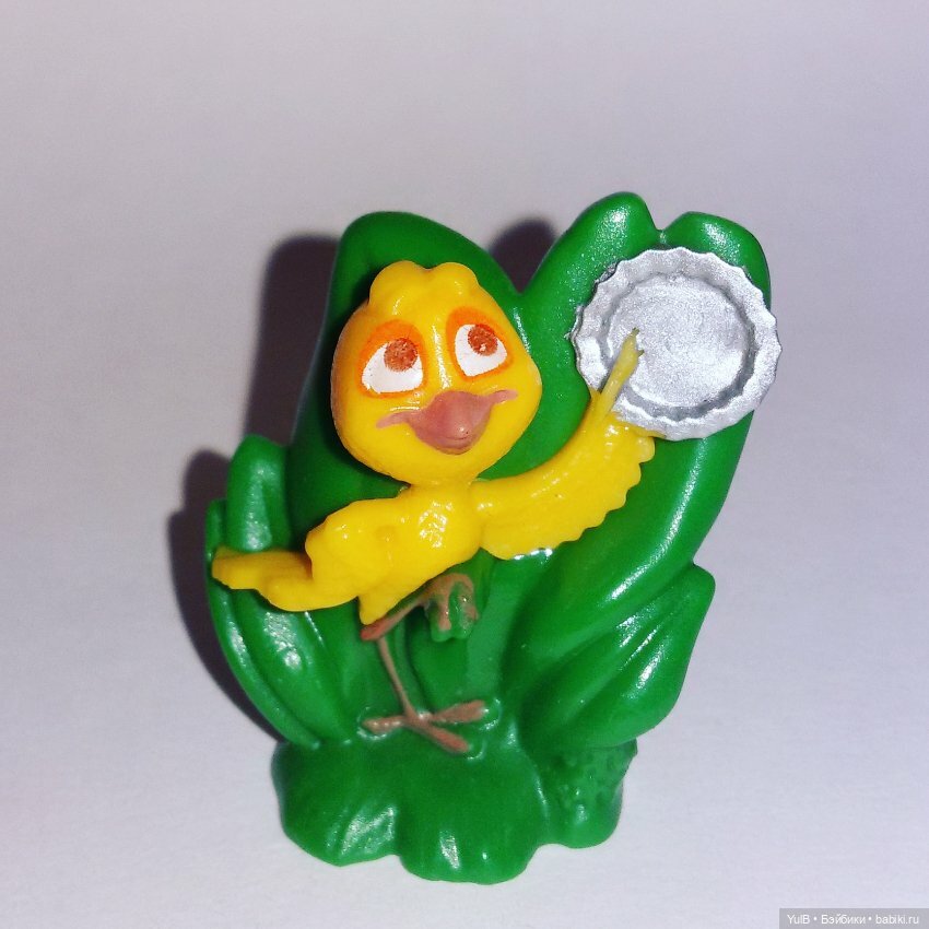 Фигурка игрушка из киндер сюрприза Рио коллекция Ferrero 2011г 1шт