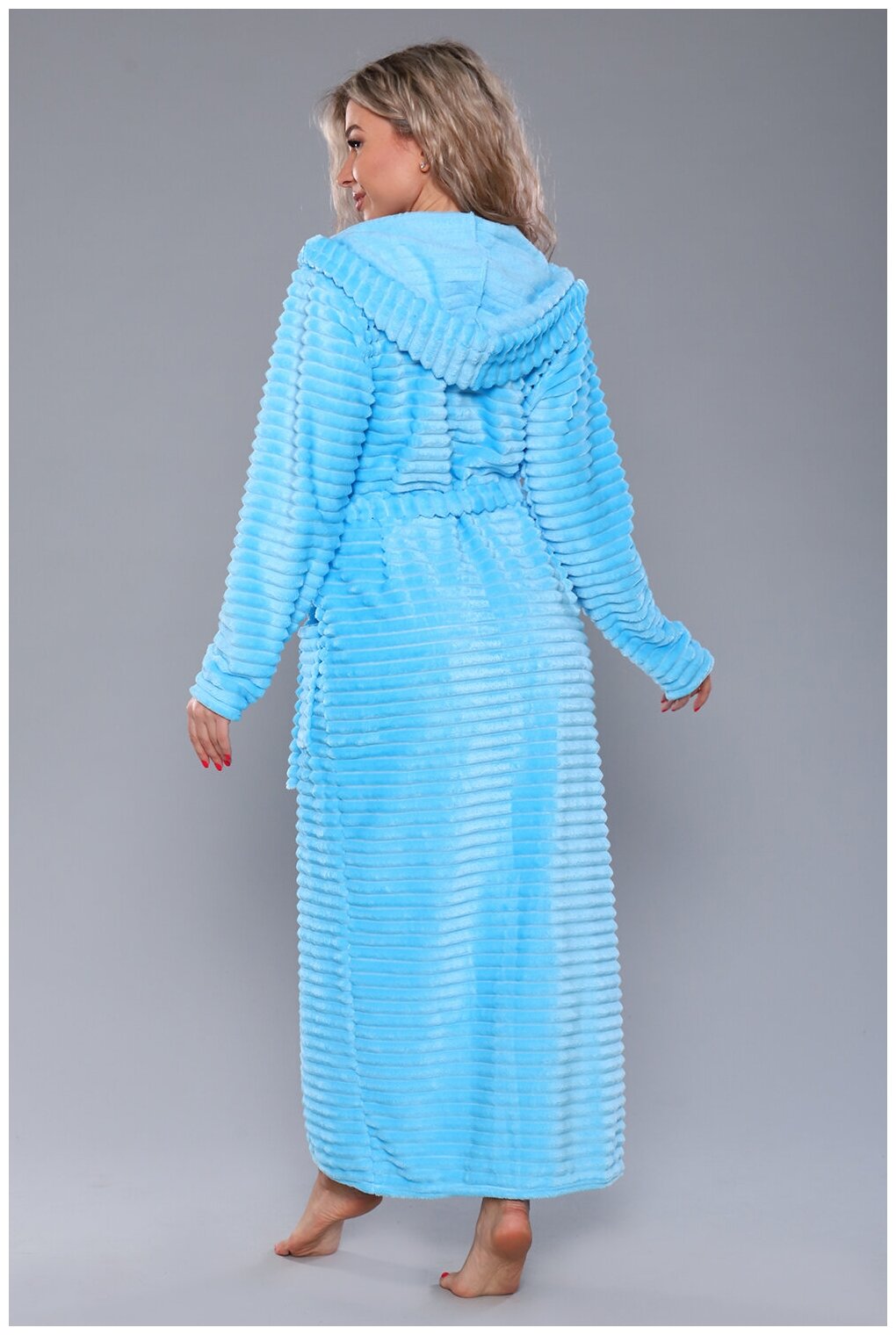 Длинный махровый халат голубого цвета с капюшоном Натали (10573, голубой, размер: 54) - фотография № 4