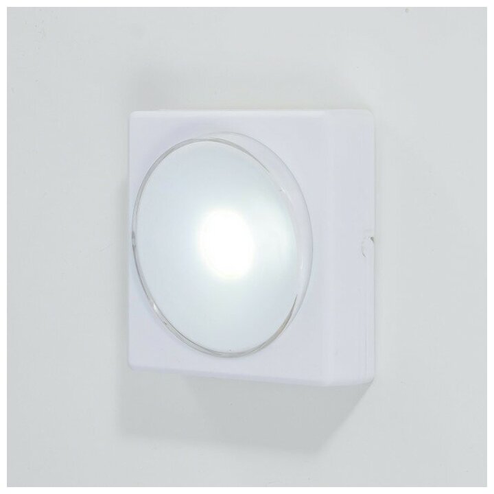 Ночник "Квадро" LED от батареек 4хАА белый 2х9х9 см 9081220 - фотография № 2