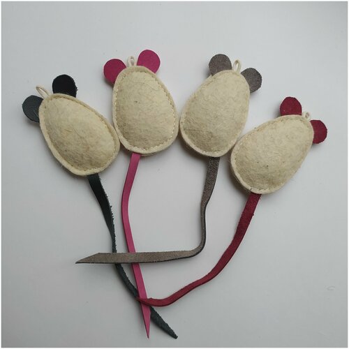 Игрушка для кошек про хвост 