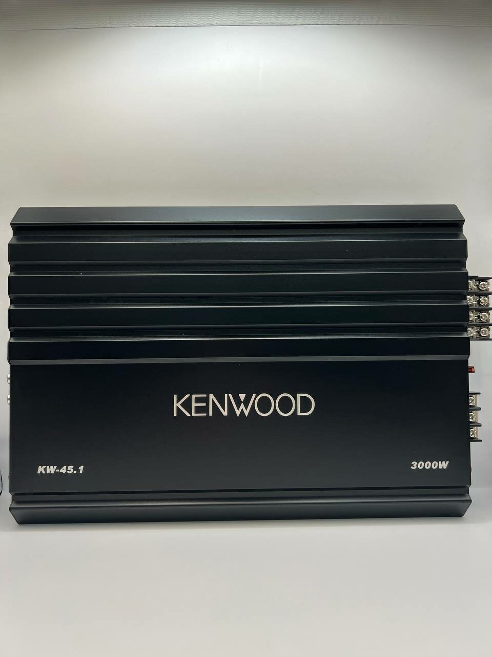 Усилитель автомобильный Kenwood KW-45.1 3000 Вт 4х канальный класс A/B 40 A