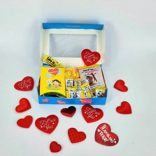 Сладкая валентинка, конфеты и жвачки Love Is в коробке, подарок на день святого валентина подарочный набор бокс love is