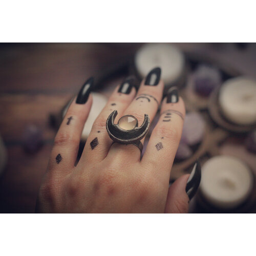 Кольцо KATE SHO, стекло, безразмерное, черный